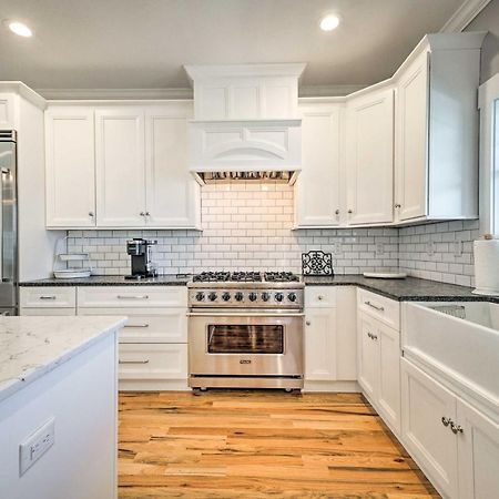 Bright Coastal Abode With Porch And Beach Access! Carolina Beach Zewnętrze zdjęcie