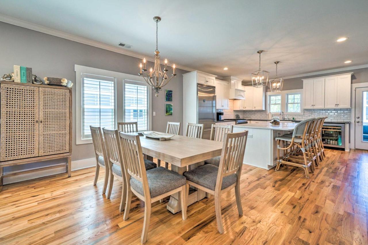 Bright Coastal Abode With Porch And Beach Access! Carolina Beach Zewnętrze zdjęcie