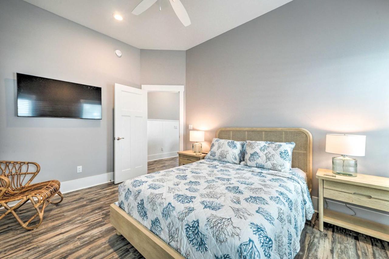 Bright Coastal Abode With Porch And Beach Access! Carolina Beach Zewnętrze zdjęcie