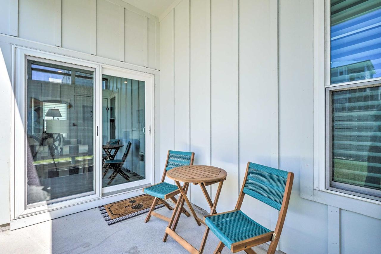 Bright Coastal Abode With Porch And Beach Access! Carolina Beach Zewnętrze zdjęcie